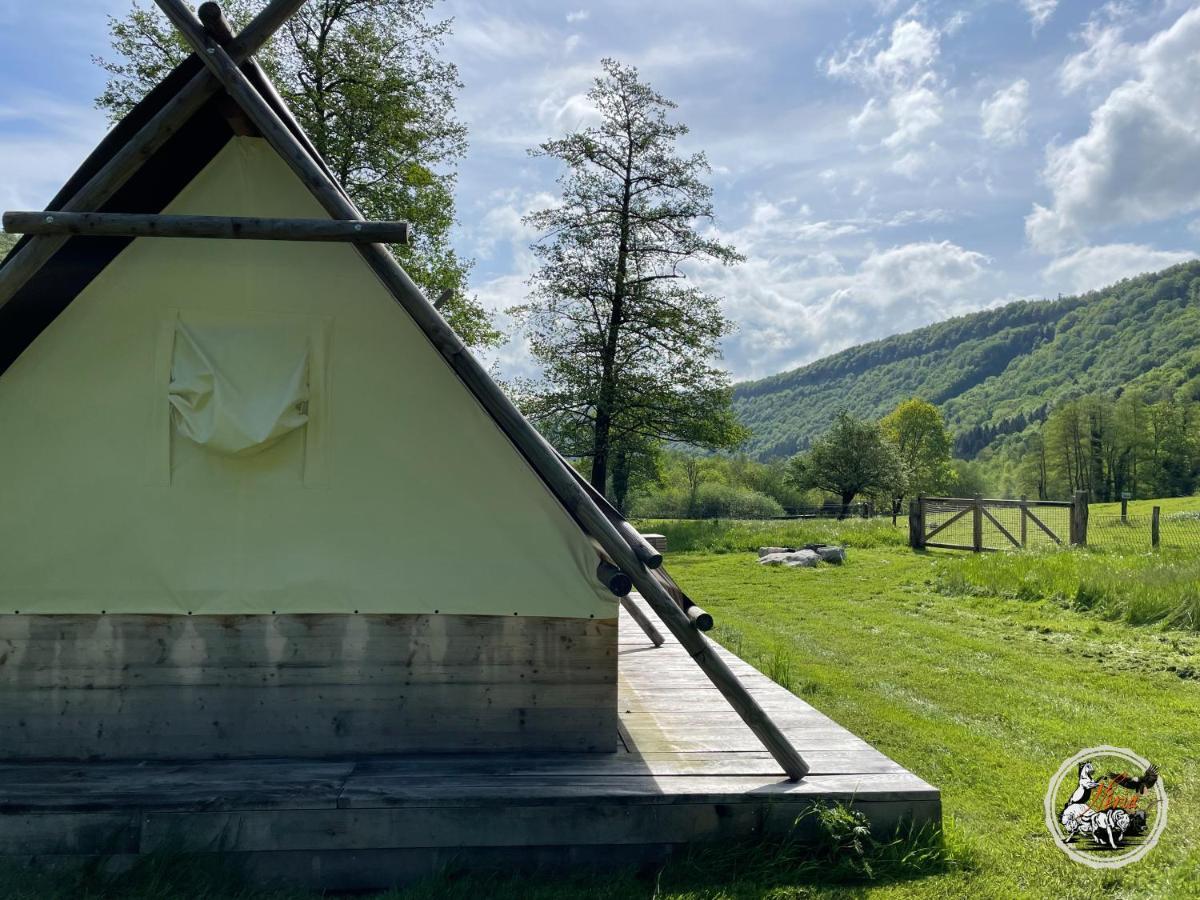 Parc Animalier Du Herisson Villa Doucier Exterior foto
